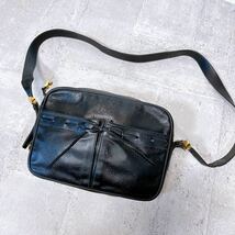 極美品 LOEWE ロエベ ショルダーバッグ カメラバッグ レザー 牛革 カーフレザー アナグラム 黒 1円_画像1