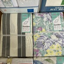 ☆【未使用品】シーツ ふとんカバー色々まとめて！日清紡他 花柄他 少しシミある物あり 衣替え 箱入りあり 昭和レトロ 約11点 保管品_画像3