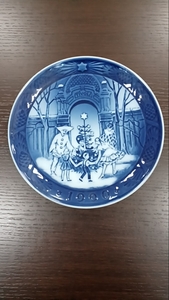 ＃5143A　ロイヤルコペンハーゲン　イヤープレート　1990年　ROYAL COPENHAGEN 記念皿