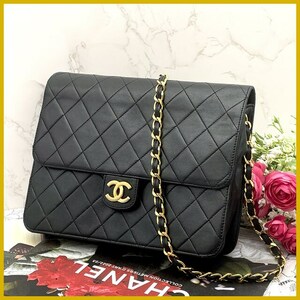 ★極美品★　CHANEL　マトラッセ　プッシュロック　チェーン　ショルダーバッグ