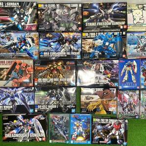 ▼16-140 ガンプラ 大量 まとめ HG SD 頑駄無 武闘伝 三国 ∀ SEED G Destiny ビルド W ニュー ストライク フリーダム デスアーミー ゴッグの画像1