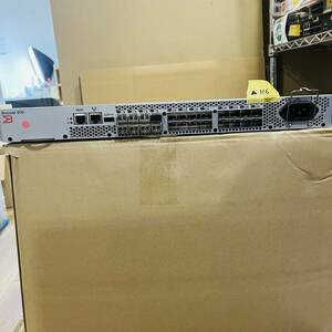 ▲316【通電OK】Brocade NA-320-B-0008 FCスイッチ エントリレベル Brocade300シリーズ switch 24ポート ファイバーチャネル ブロケード 