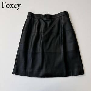 良品 FOXEY NEWYORK COLLECTION フォクシーニューヨークコレクション フレアスカート レザースカートフェイクレザー 日本製　レディース