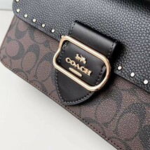 新作 2024 COACH コーチ CE563 レディース ショルダーバッグ 斜めかけバッグ トートバッグ ハンドバッグ レディース コーチ アウトレット品_画像3