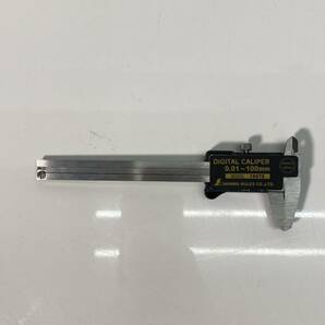 38a C【動作確認済み】シンワ デジタルノギス/DIGITAL CALIPER 0.01-100mm MODEL19970 工具 ハンドツール ※現状品の画像5