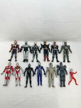 KT0426 ウルトラマン 仮面ライダー ソフビ フィギュア 13体 まとめて セット 石森プロ 円谷プロ 東映 当時物 経年保管品_画像1