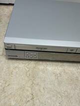 KT0408 Panasonic/パナソニック DMR-E70V VHSビデオデッキ DVDレコーダー 2003年製 動作品_画像4