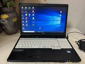 富士通 LIFEBOOK A561/D 