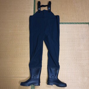 新品未使用　送料無料　胴付き長靴ウエーダー(WADER)　L26cm　ネイビー