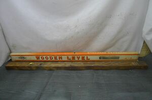 CC1258 KOD WOODEN LEVEL L-2型 木製水平器 全長約900mm 桜材 真鍮金具使用 測定 作業 レベル 現場 大工道具 /140