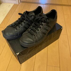 アディダス adidas 27.5センチ　BLACK シューズ