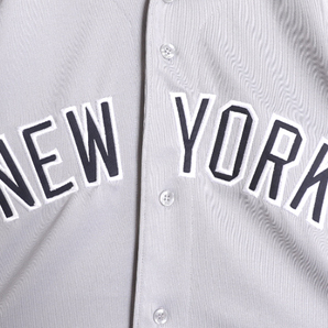 90s MLB オフィシャル ラッセル ヤンキース ベースボール シャツ メンズ S 程 ユニフォーム 半袖シャツ ゲームシャツ メジャーリーグ 野球の画像3