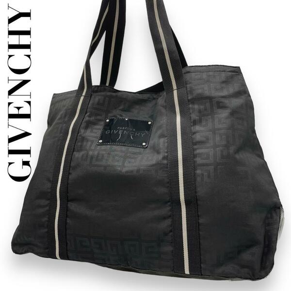 GIVENCHY 　ジバンシー　s62 トートバッグ　大容量　肩掛け　ナイロン