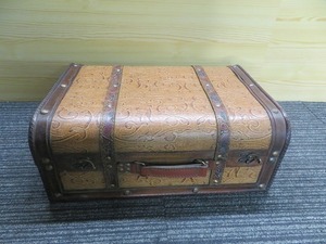 D* retro antique storage case case BOX Italy made? present condition goods 