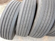 ほぼ未使用品 8本価格★パT8683■275/80R22.5 151/148J TOYO M102 2023年製 夏タイヤ★条件付送料無料★地山 トラック リブ 大型 TB_画像2