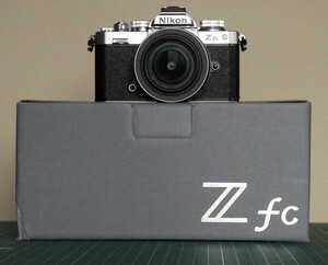 Nikon Zfc シルバー 16-50mm レンズキット 撮影枚数１６５枚　おまけ多々　送料無料