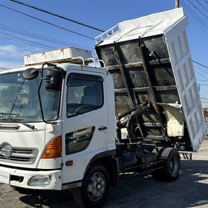 【諸費用コミ】:平成17年 日野 レンジャー 深ダンプ 8.1立米 土砂禁ダンプ 極東開発 リア観音扉 6速MTの画像1