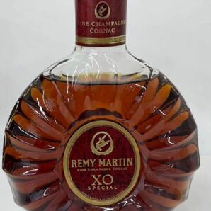 E【未開栓】REMY MARTIN レミーマルタン FINE CHAMPAGNE COGNAC XO SPECIAL コニャック 700ml 40% 箱付き【古酒】 の画像2