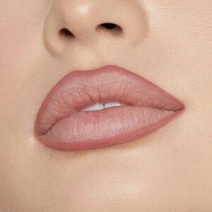 [give me a kiss] lip liner * lip pen sill * kai Lee cosme tikskylie cosmetics