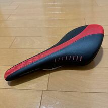 Fizik フィジークARIONEアリオネ サドル 美品_画像1