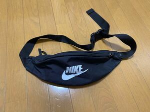 NIKE ナイキ ウエストポーチ 値下げ