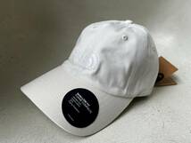 新品 正規品 USA限定 The North Face ノースフェイス ロゴ刺繍 帽子 コットンキャップ 男女兼用 調節可能 ガーデンホワイト_画像1