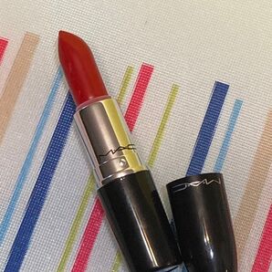未使用 ★☆ MAC リップスティック オールラップドアップ(ラスターガラス)