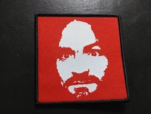 CHARLES MANSON 刺繍パッチ ワッペン 赤 / チャールズ・マンソン シリアルキラー 殺人 カルト guns ガンズ_画像1