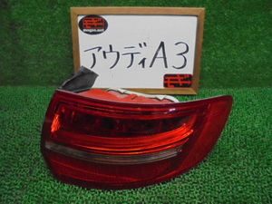 5FD3026 IG2)) アウディ A3 ABA-8PCDA 2009年 Sportback 純正 テールランプ左 8P4 945 096E