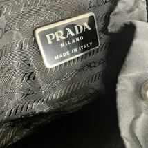 1円【ほぼ未使用！】PRADA プラダ リュック バッグ ナイロン レザー 三角プレート ブラック 黒 1スタ_画像9