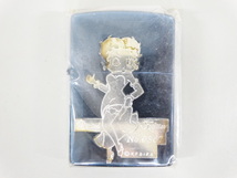 新品 未使用品 1994年製 ZIPPO ジッポ Betty Boop ベティ ブープ LIMITED EDITION 限定 キーホルダー付き ブルー 青 オイル ライター USA_画像2