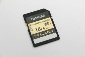 16GB SDHCカード　TOSHIBA EXCERIA PRO R260MB/s W240MB/s