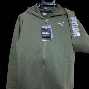 新品、未使用レディースPUMAフルジップパーカー　LL