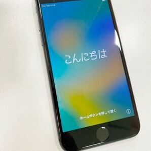 【美品】Apple iPhone8 64G バッテリー残量85% SIMロック解除 アクティベーションロック解除済み au 箱付き 付属品ありの画像9