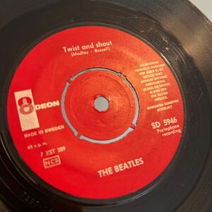 スウェーデン盤　難あり　廃盤 EP beatles twist and shout / boys レコード　ビートルズ　シングル盤　7インチ