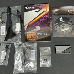 Gigabyte B550I AORUS PRO 付属品