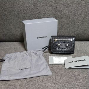 バレンシアガ　BALENCIAGA　ルカゴール　ミニウォレット　三つ折り財布　ミニ財布　黒　ブラック　美品