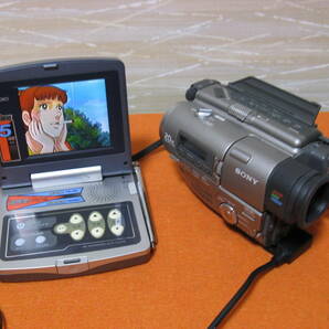 テープ再生・録画OK！☆SONYのHi8/8ミリビデオカメラ/CCD-TR2☆再生良好でダビングに最適です！の画像1