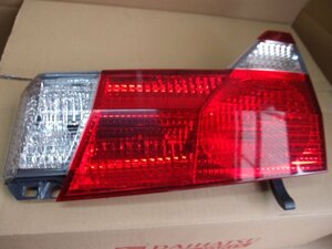 ☆ トヨタ ALPHARD アルファード ANH10W 純正 テールライト テールランプ 右側 KOITO 58-6　TL730