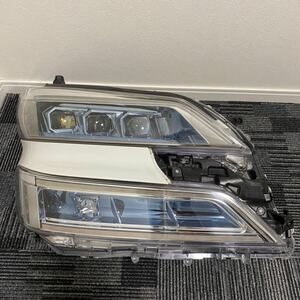 美品 GGH30 GGH35 AGH30 AGH35 AYH30 30系 後期 ヴェルファイア 純正 右 運転席 ヘッドライト 3眼 LED シーケンシャル ICHIKOH 58-96 ル