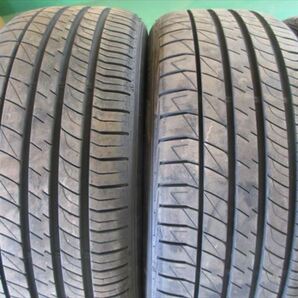 送料無料 235/45R18 DUNLOP ルマンV+ 2023年製 4本セット 7.5mmぐらい バリ溝の画像2