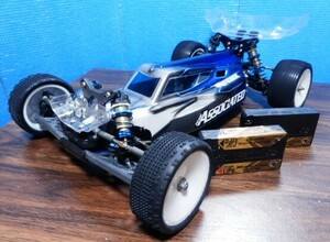 ASSOCIATED RC10 B6.4 TEAM KIT人工芝＆カーペット路面向 アンプ＆モーター＆サーボ付