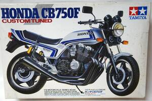 タミヤ 1/12　オートバイシリーズNO.66 ホンダCB750F カスタムチューン / HONDA CB750F CUSTOMTUNED
