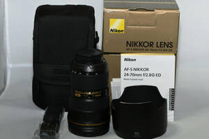 AF-S NIKKOR 24-70mm f/2.8 G ED