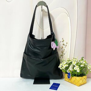  standard * handbag regular price 12 ten thousand *Emmauela* Italy * milano departure * high quality cow leather original leather light weight high capacity shoulder .. tote bag going to school commuting everyday M/46 rhinoceros 