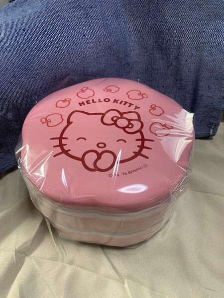 【新品　未使用品】ハローキティ　重箱2段　おせち　弁当箱　2段オードブル　ピクニック