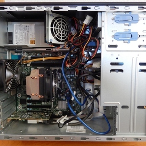 日立 HITACHI HA8000/TS10 Xeon E3-1270 V6/16GB/RDX/BD-RE/3.6TB/Win11&WinServer2019/Office2019の画像4