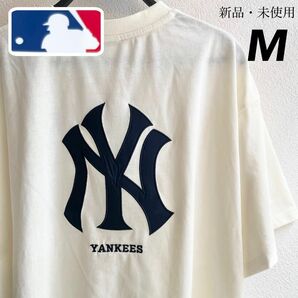 希少【M】MLB公式　ニューヨーク・ヤンキース　ビッグロゴ刺繍　半袖Tシャツ●グッズ/オフホワイト