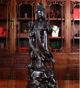 新入荷 木彫仏像 仏教美術 精密細工 木彫り　黒檀木 観音菩薩像　仏像　置物 高さ30cm ZCL983