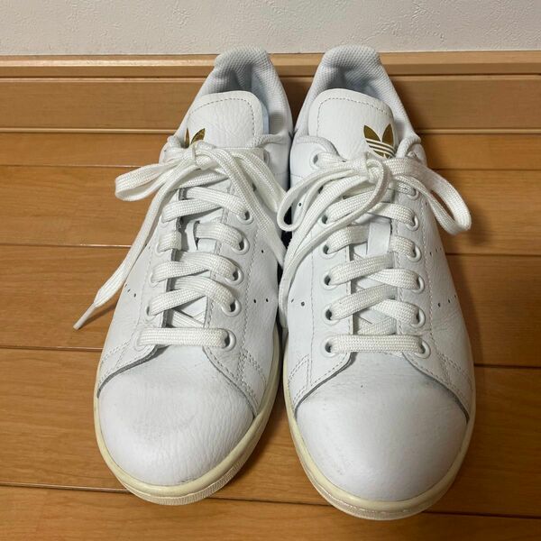 5/1値下げ！アディダス　スタンスミス STAN SMITH スタンスミス ゴールド70th anniversary モデル